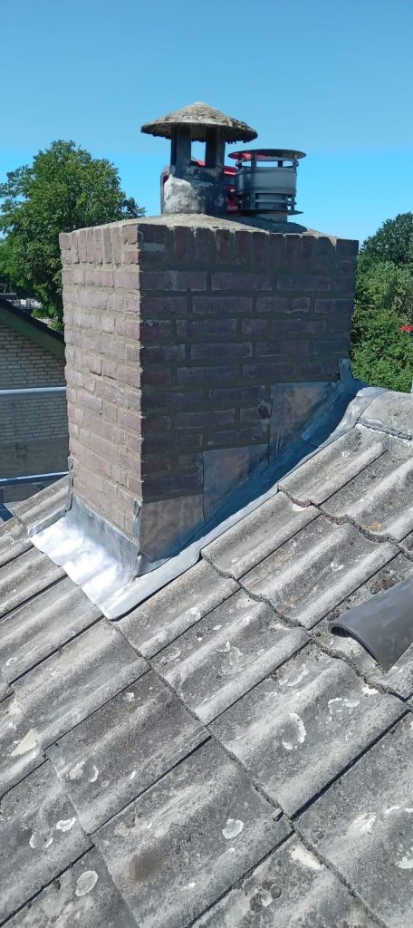 Complete schoorsteen restoratie